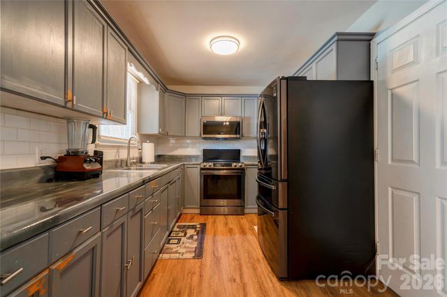 201 Skycrest Avenue, Shelby, NC 28152