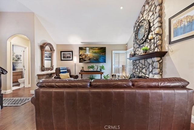 6901 Saddleback Place, Rancho Cucamonga, CA 91701