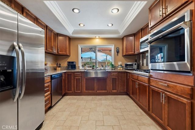 6901 Saddleback Place, Rancho Cucamonga, CA 91701