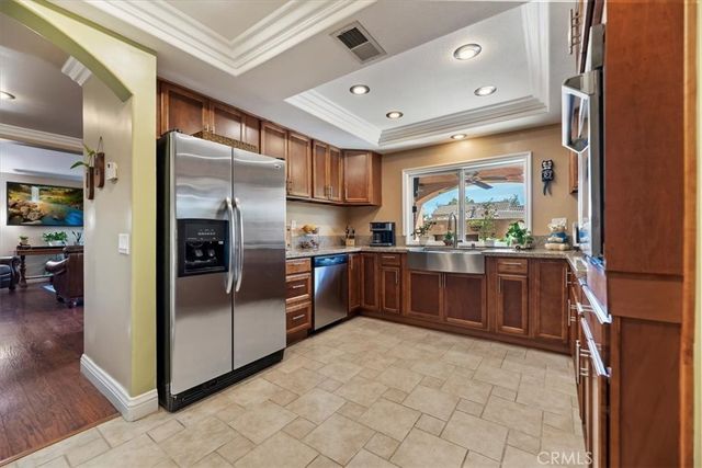 6901 Saddleback Place, Rancho Cucamonga, CA 91701