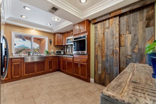 6901 Saddleback Place, Rancho Cucamonga, CA 91701