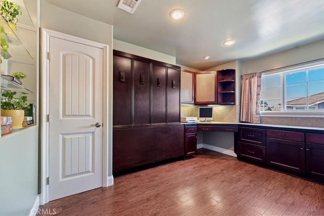 6901 Saddleback Place, Rancho Cucamonga, CA 91701