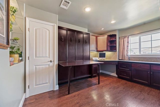 6901 Saddleback Place, Rancho Cucamonga, CA 91701