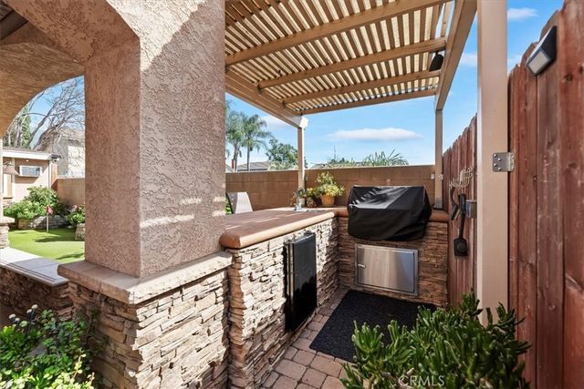 6901 Saddleback Place, Rancho Cucamonga, CA 91701