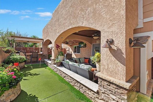 6901 Saddleback Place, Rancho Cucamonga, CA 91701