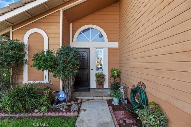 6901 Saddleback Place, Rancho Cucamonga, CA 91701