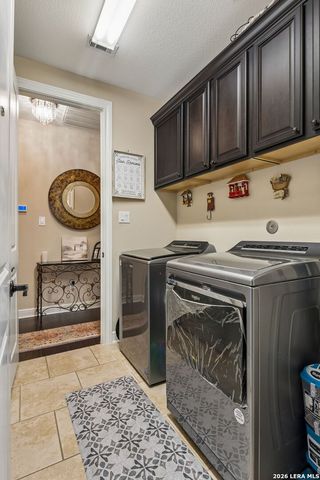 123 CATTLE DR, Castroville, TX 78009