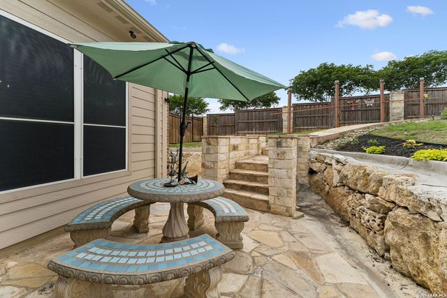 123 CATTLE DR, Castroville, TX 78009