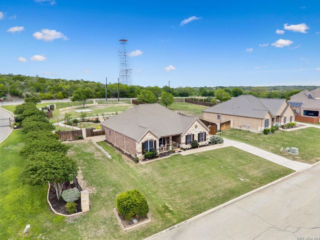 123 CATTLE DR, Castroville, TX 78009