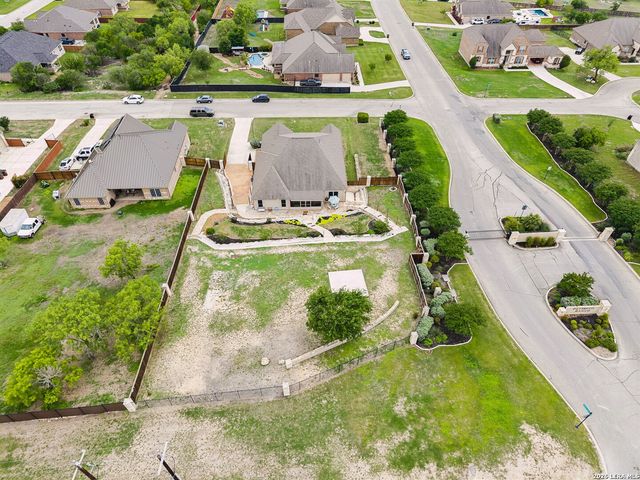 123 CATTLE DR, Castroville, TX 78009