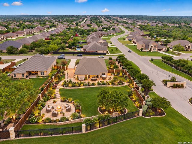 123 CATTLE DR, Castroville, TX 78009
