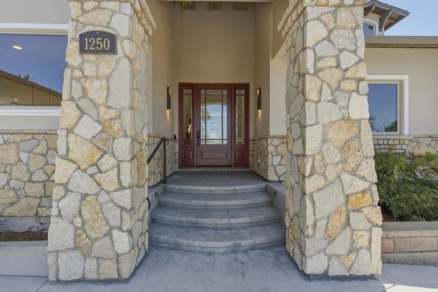 1250 Day Valley Ridge, Aptos, CA 95003