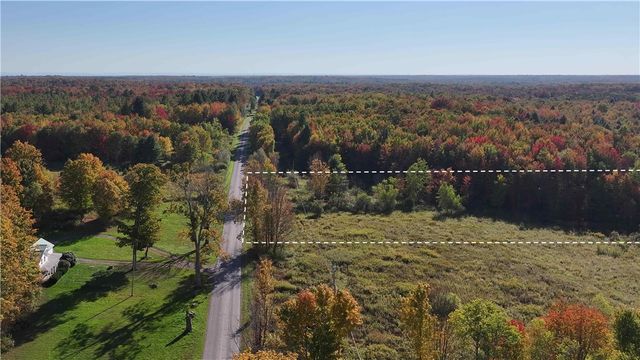 287 White Road, Parish, NY 13131