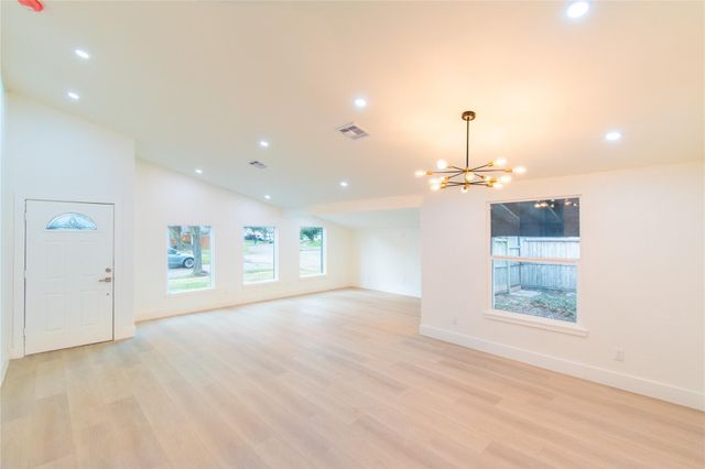 15411 Sierra Valle Drive, Houston, TX 77083