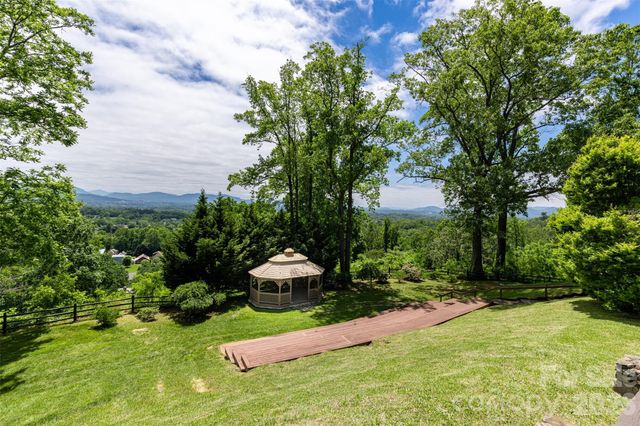 92 Chimney Crest Drive, Asheville, NC 28806