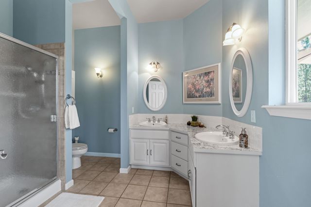 102 N Lindeblad Ln, Liberty Lake, WA 99019