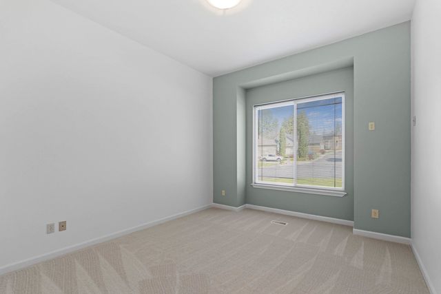 102 N Lindeblad Ln, Liberty Lake, WA 99019