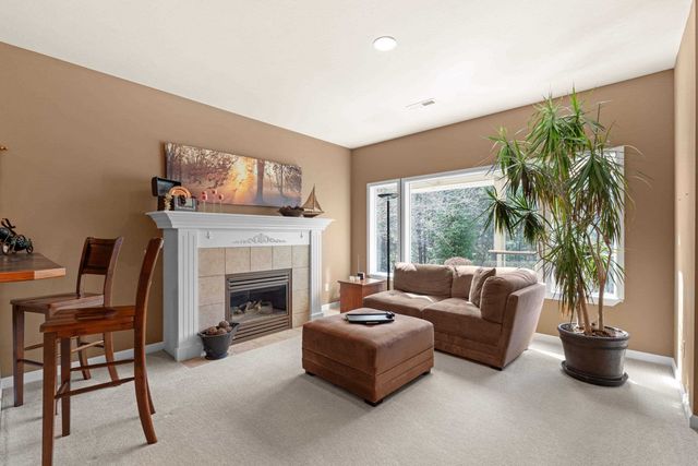 102 N Lindeblad Ln, Liberty Lake, WA 99019