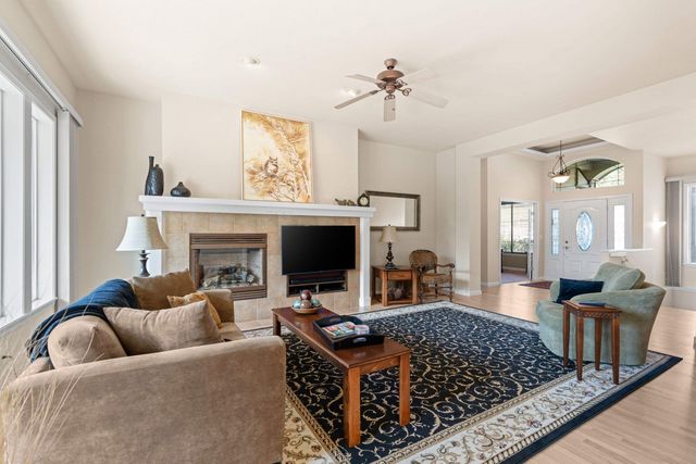 102 N Lindeblad Ln, Liberty Lake, WA 99019