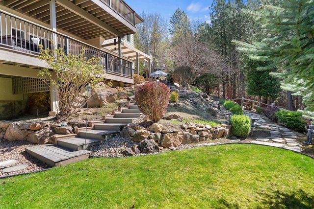 102 N Lindeblad Ln, Liberty Lake, WA 99019