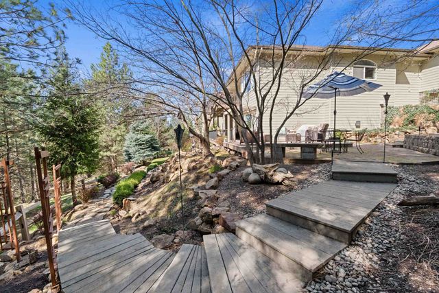 102 N Lindeblad Ln, Liberty Lake, WA 99019