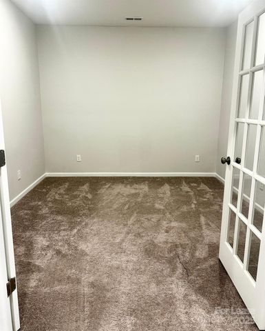 5810 Coulee Lane, Charlotte, NC 28215