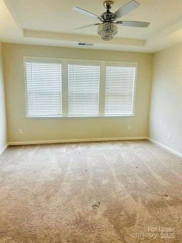 5810 Coulee Lane, Charlotte, NC 28215