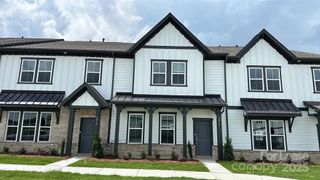 5810 Coulee Lane, Charlotte, NC 28215