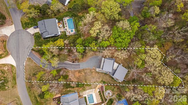 386 Squirrel Lane, Clover, SC 29710