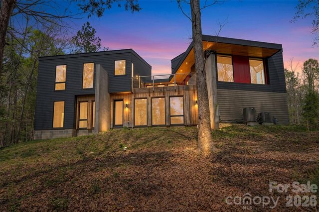 386 Squirrel Lane, Clover, SC 29710