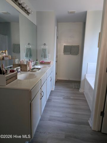 114 Lumis Court, Hampstead, NC 28443