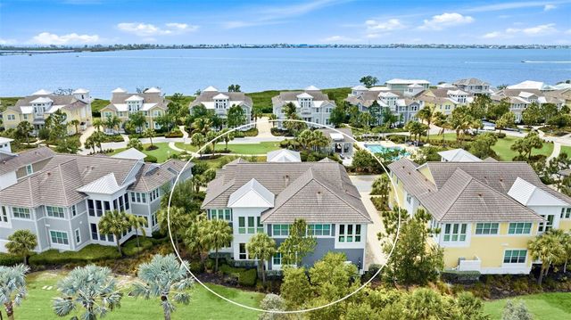 347 COMPASS POINT DRIVE 201, Bradenton, FL 34209