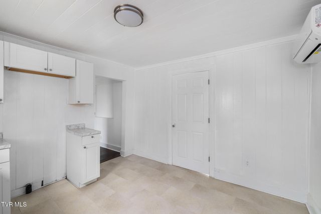 2152 Randolph Street, Bristol, VA 24201