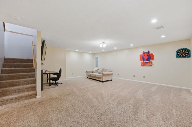 611 Austin Ln, Sedgwick, KS 67135