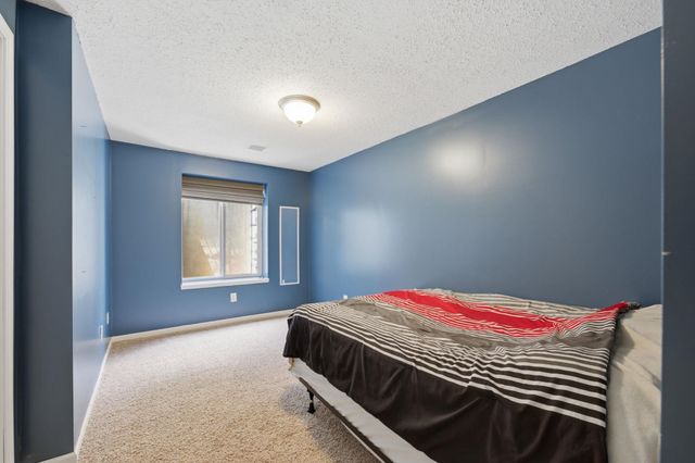 611 Austin Ln, Sedgwick, KS 67135