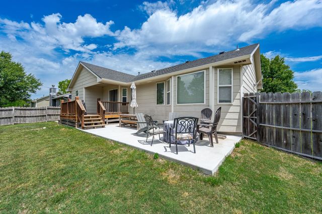 611 Austin Ln, Sedgwick, KS 67135