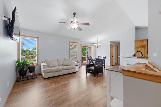 611 Austin Ln, Sedgwick, KS 67135
