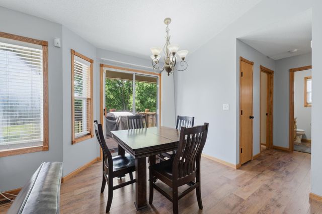 611 Austin Ln, Sedgwick, KS 67135