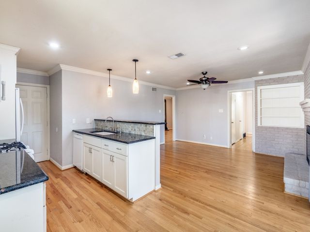11707 Rogue Way, Dallas, TX 75218