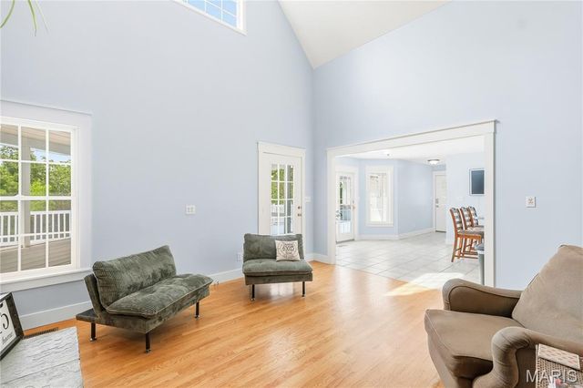 801 Honeyridge Road, Catawissa, MO 63015