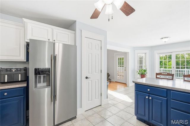 801 Honeyridge Road, Catawissa, MO 63015
