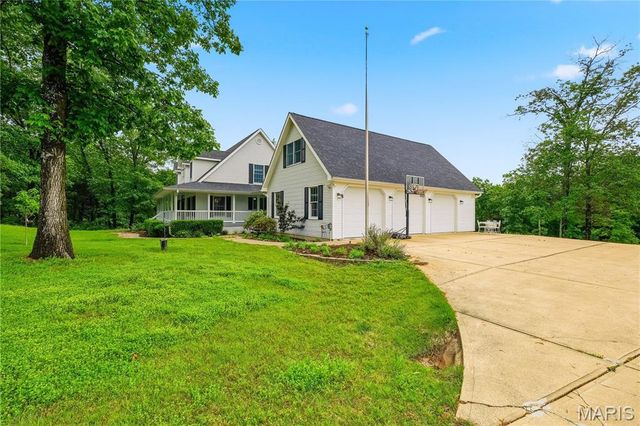 801 Honeyridge Road, Catawissa, MO 63015