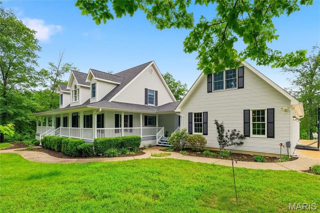 801 Honeyridge Road, Catawissa, MO 63015