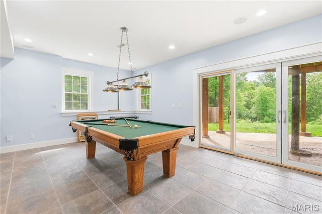 801 Honeyridge Road, Catawissa, MO 63015