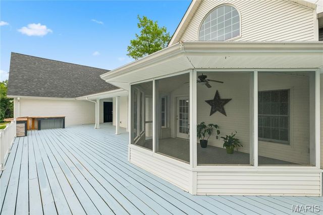 801 Honeyridge Road, Catawissa, MO 63015