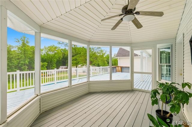 801 Honeyridge Road, Catawissa, MO 63015