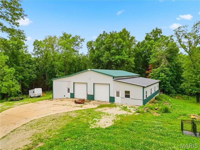 801 Honeyridge Road, Catawissa, MO 63015