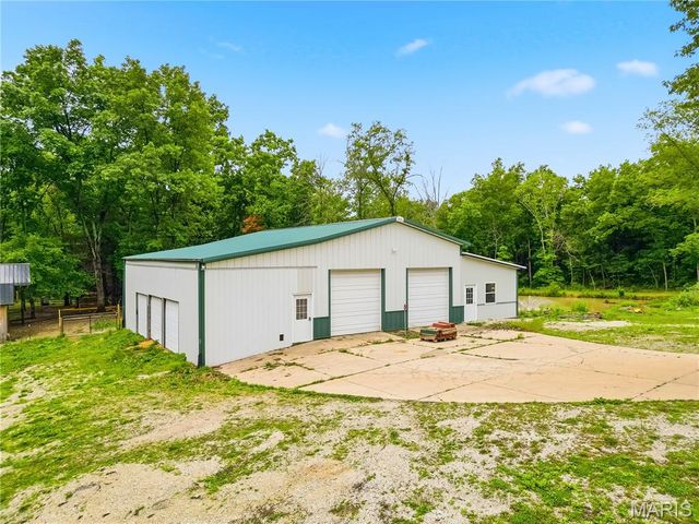 801 Honeyridge Road, Catawissa, MO 63015