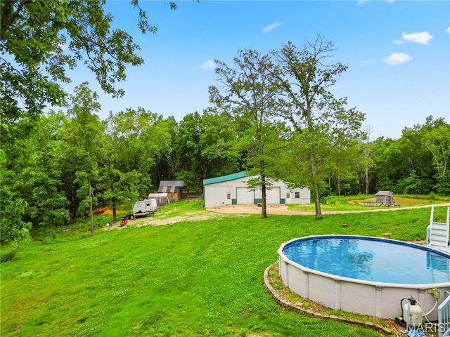 801 Honeyridge Road, Catawissa, MO 63015