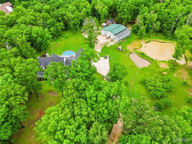801 Honeyridge Road, Catawissa, MO 63015